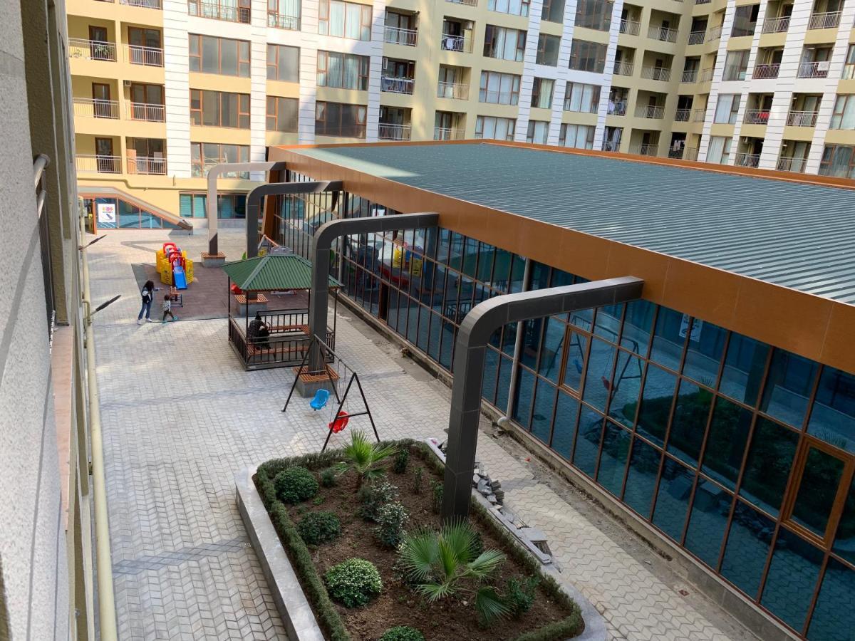 Park Azure Apartment Баку Екстер'єр фото
